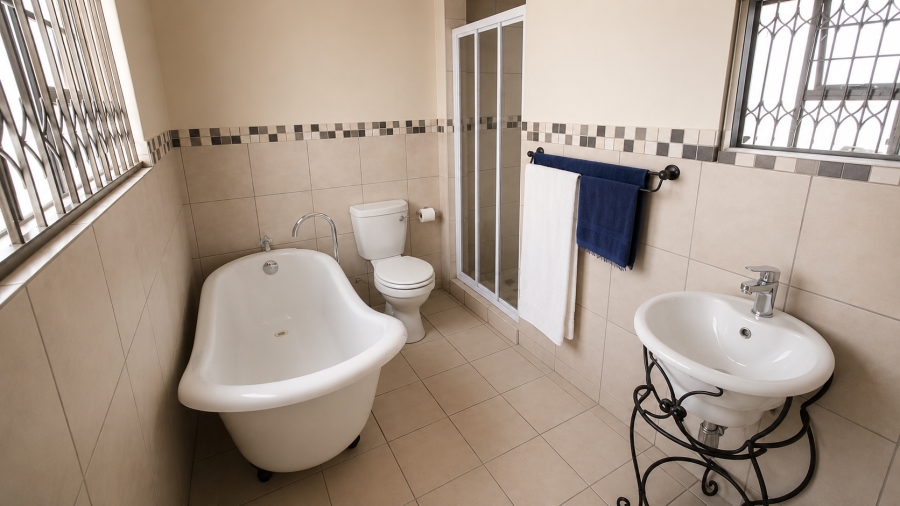3 Bedroom Property for Sale in Waterval East North West